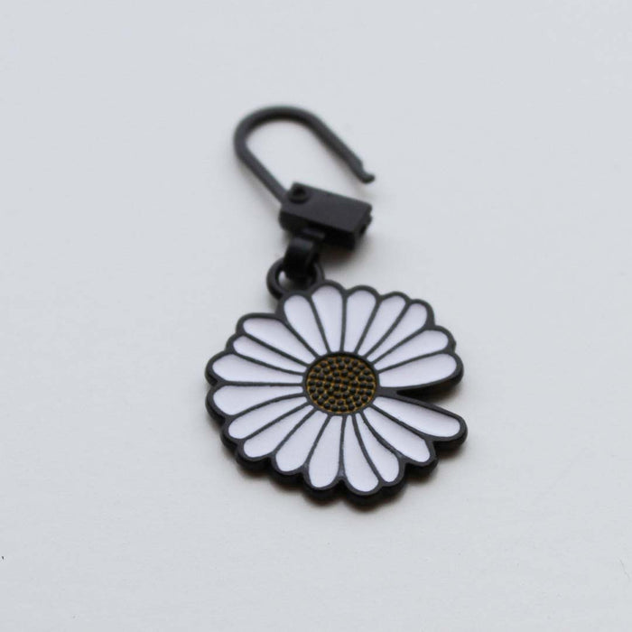 DAISY - GUNMETAL